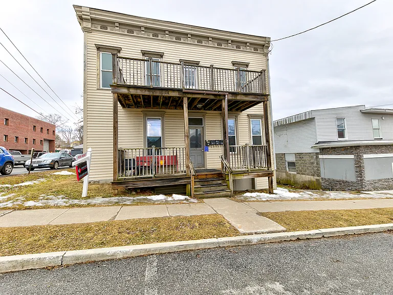 25 Bath St #4 — Photo 17
