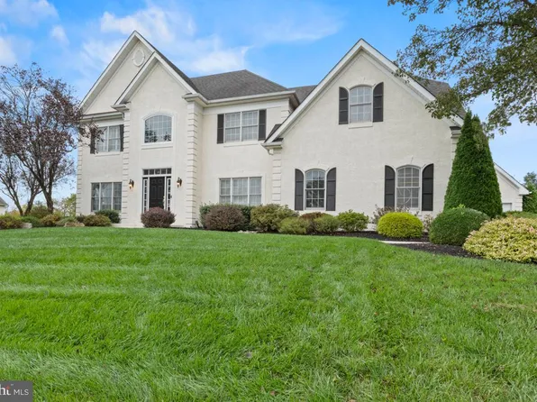 579 Hawthorne Ln, Harleysville, PA 19438