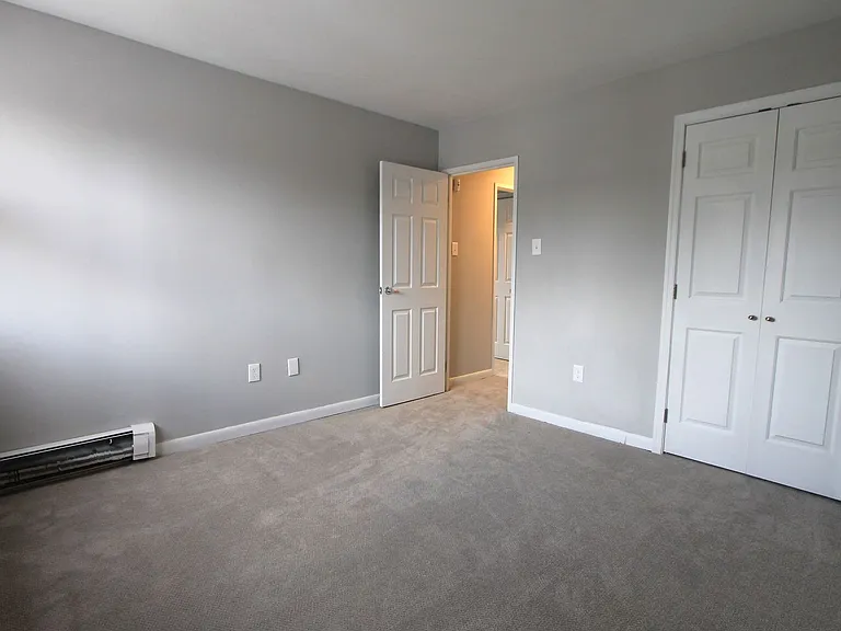 West Walnut Lane Apartments — Photo 63