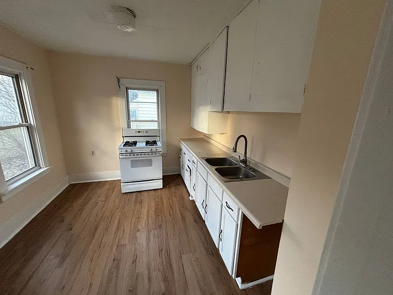 118 6th Ave NW — Photo 9