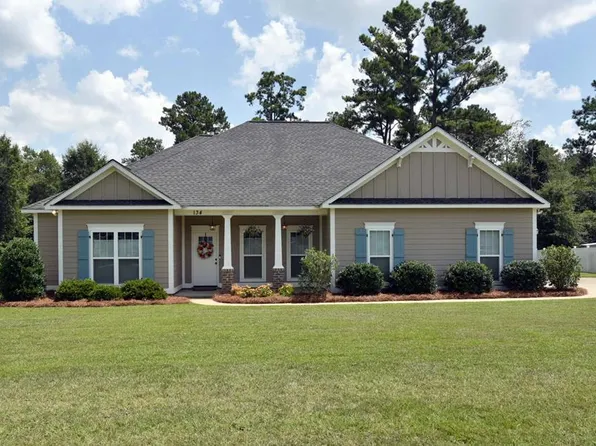 134 Hollister Dr, Albany, GA 31721