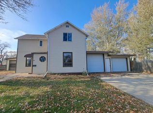 408 N 4th St, Groton, SD 57445