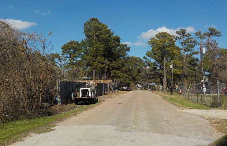 2nd image of 117 Horseshoe Dr
