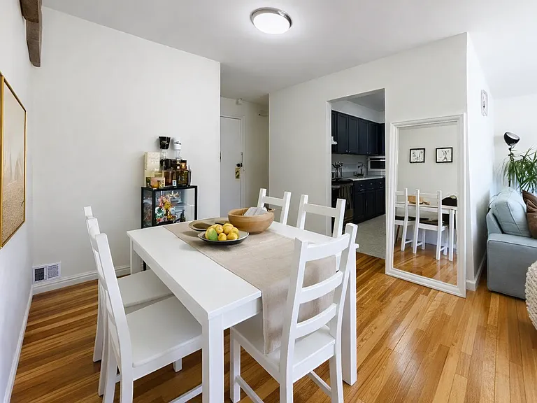 West Central Apartments — Photo 8