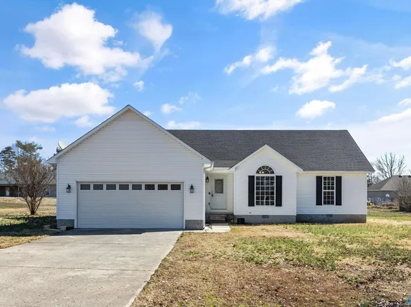 16681 Carter Cir, Athens, AL 35611