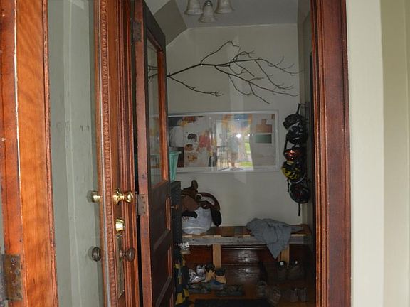 Entrace to the apartment