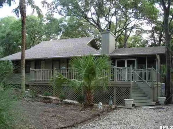 1603 Charleston Dr, Beaufort, SC 29906