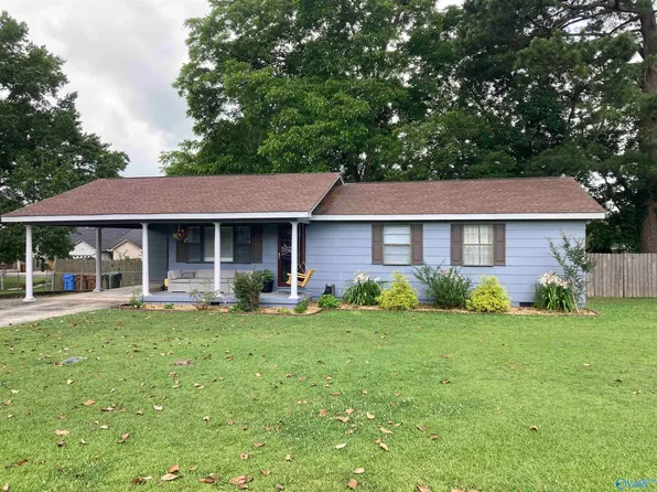 1311 Elizabeth Dr SW, Hartselle, AL 35640
