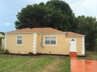 1946 NW 43rd St, Miami, FL 33142