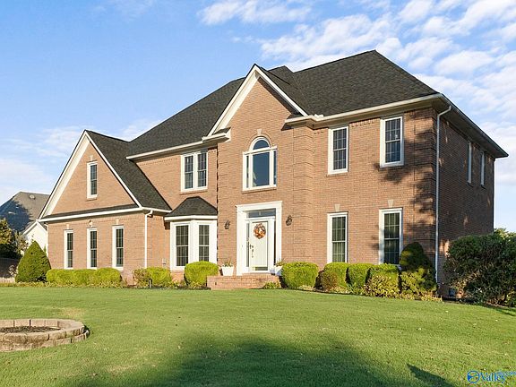 2nd image of 103 Lanthorn Cir