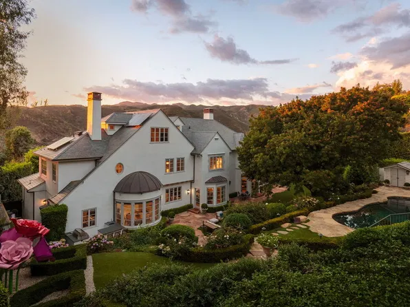 13700 Romany Dr, Pacific Palisades, CA 90272