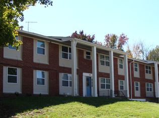 100 S 89th St APT 3, Belleville, IL