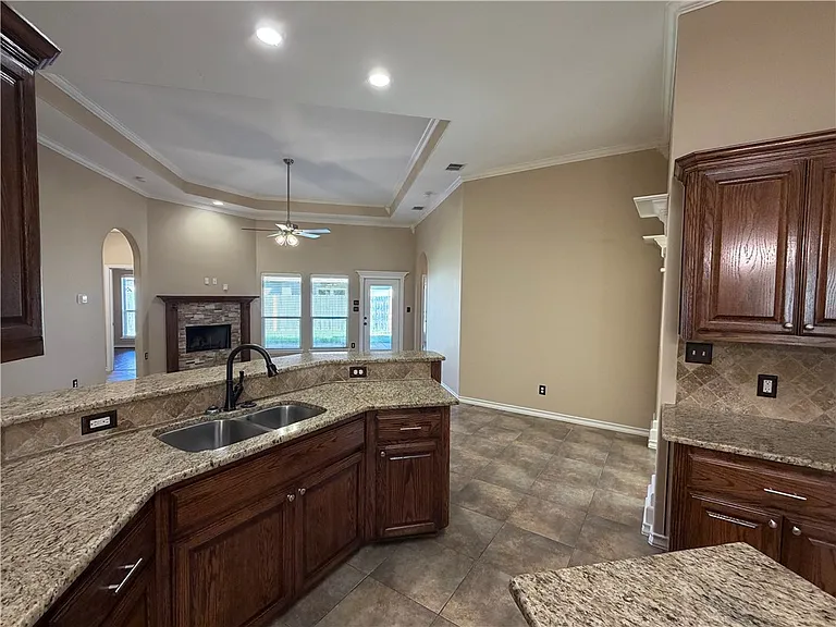 8317 Pocono Cir — Photo 12
