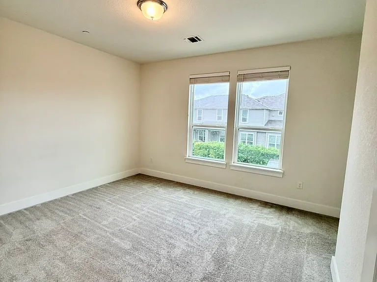 11308 Faneuil Way — Photo 12