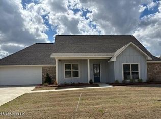 107 Trace Pointe Pl, Clinton, MS 39056
