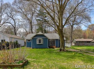 15242 152nd Ave, Spring Lake, MI 49456