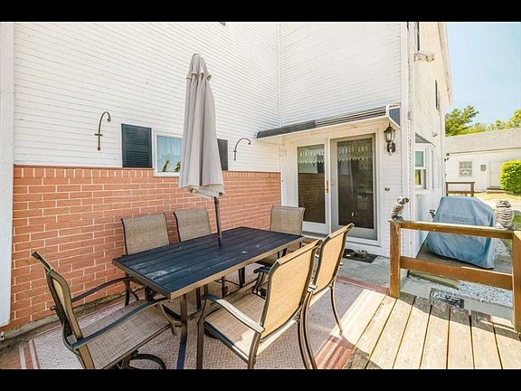 4th image of 706 Gifford Rd #1