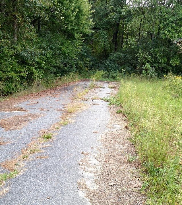 2nd image of Mari Dona Ln