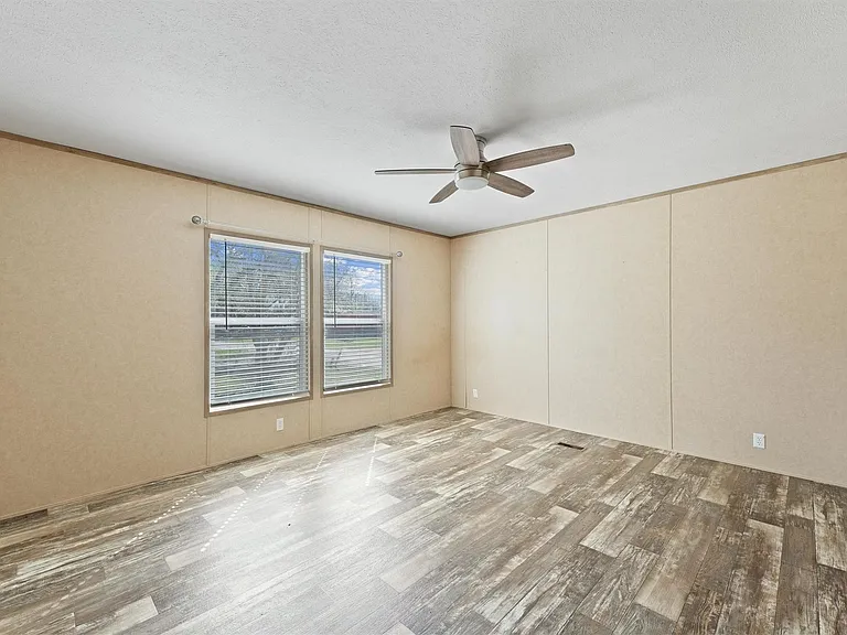 11744 Padok Rd — Photo 10