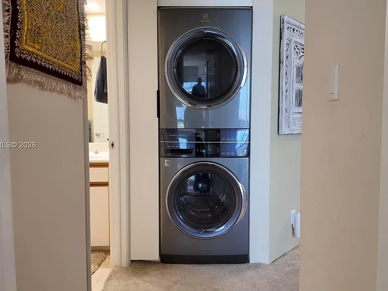 3600 Mystic Pointe Dr #1111 — Photo 15