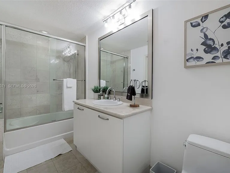 6515 Collins Ave #1405 — Photo 20