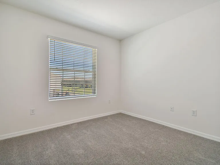 5701 English Oak Ln — Photo 33