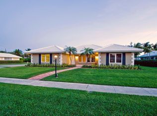 660 Elm Tree Ln, Boca Raton, FL 33486