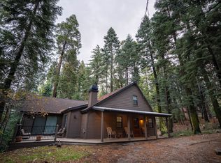 27902 Squirrel Ln, Lake Arrowhead, CA 92352
