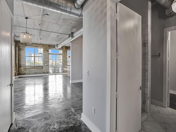 5th image of 410 NW 1st Avenue #506