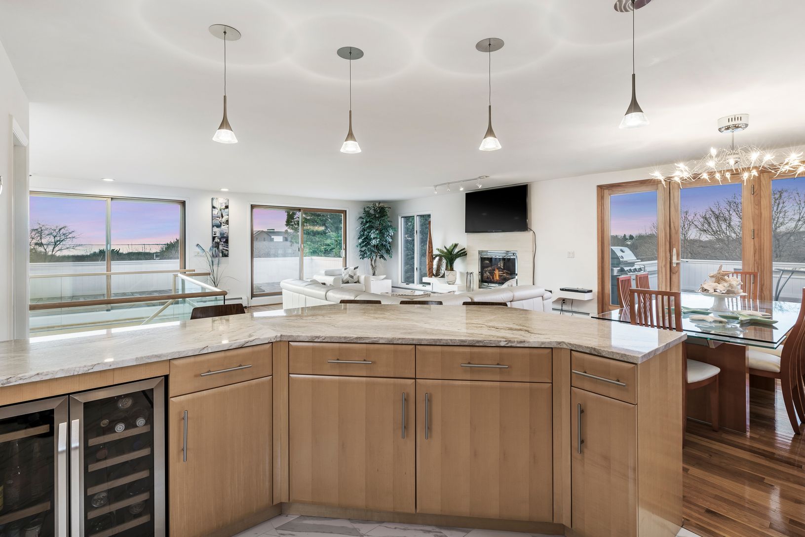  Kitchen views