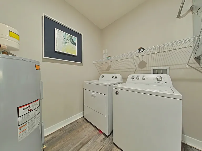 Allure Apartments — Photo 64