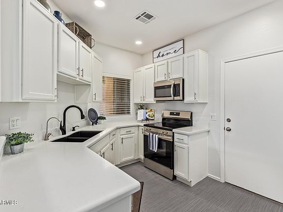 4th image of 1015 S VAL VISTA Drive #34