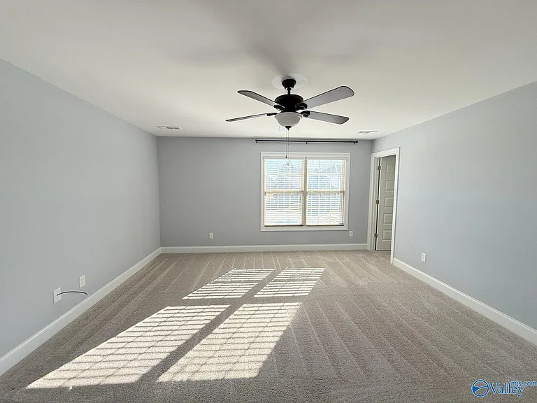 218 Woodgrove Dr — Photo 29