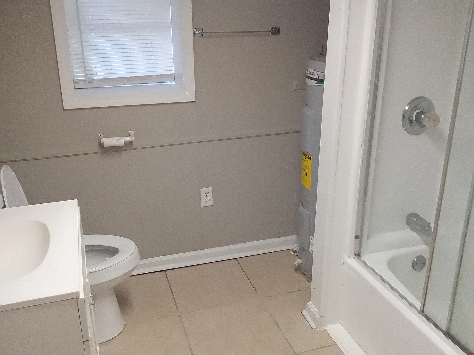 2 bed, $1,025 — Photo 3