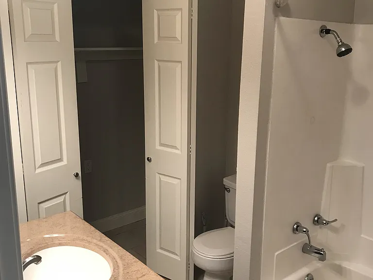812 Hardy Springs Cir #A — Photo 13