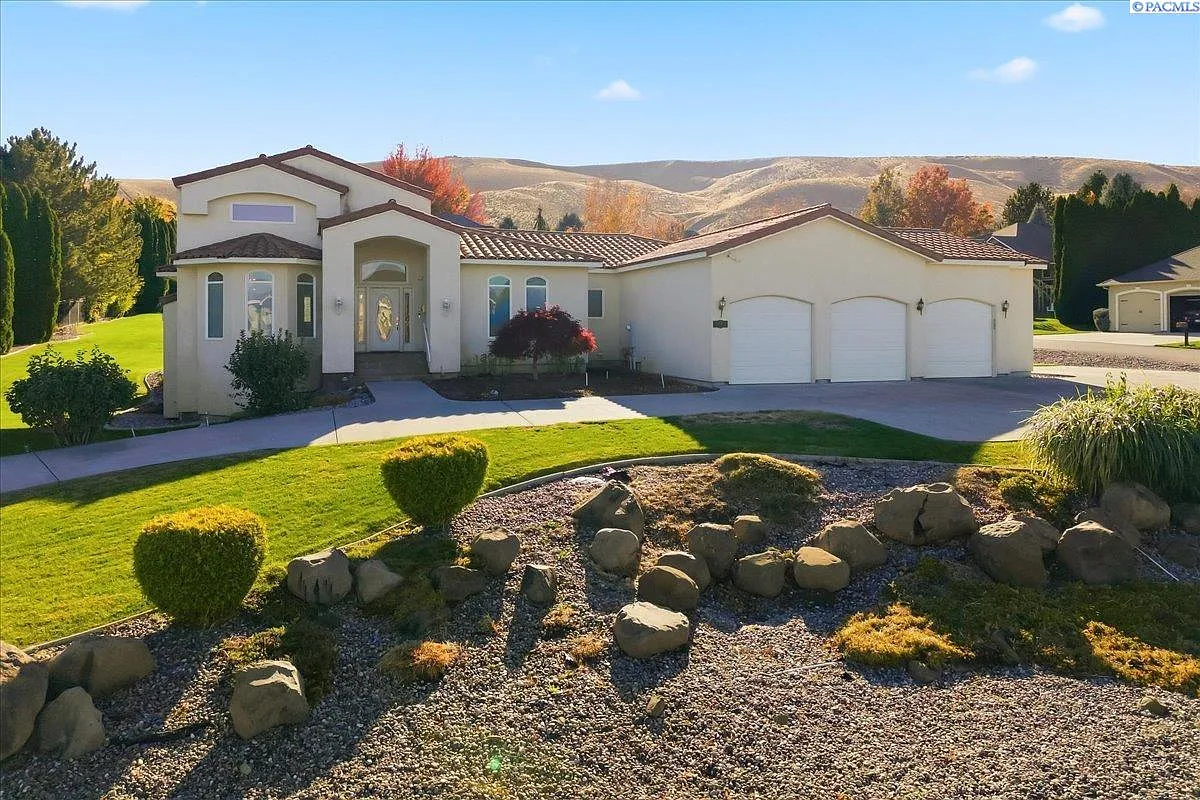 1222 Country Ridge Dr photo 1