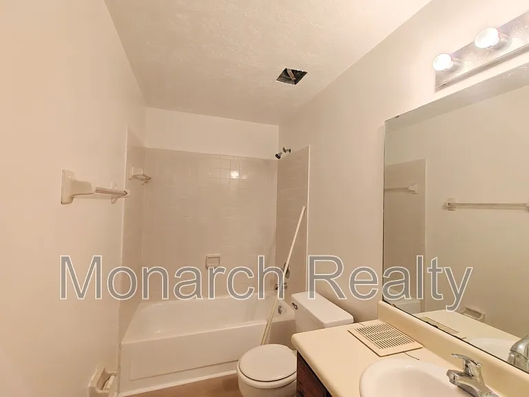 6133 NW 33rd St — Photo 27