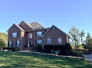 1031 Ridglea Dr, Burns, TN 37029