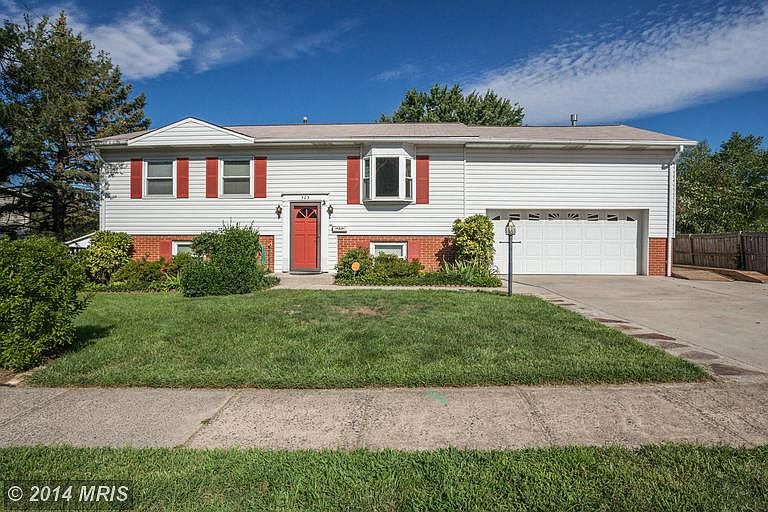 1st image of 303 N Alder Ave