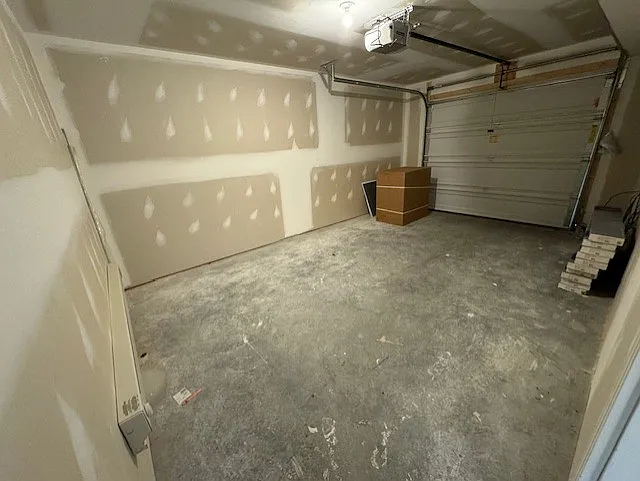 121 Europa Way — Photo 11