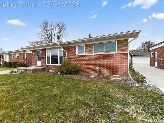 2nd image of 18053 Airport Rd