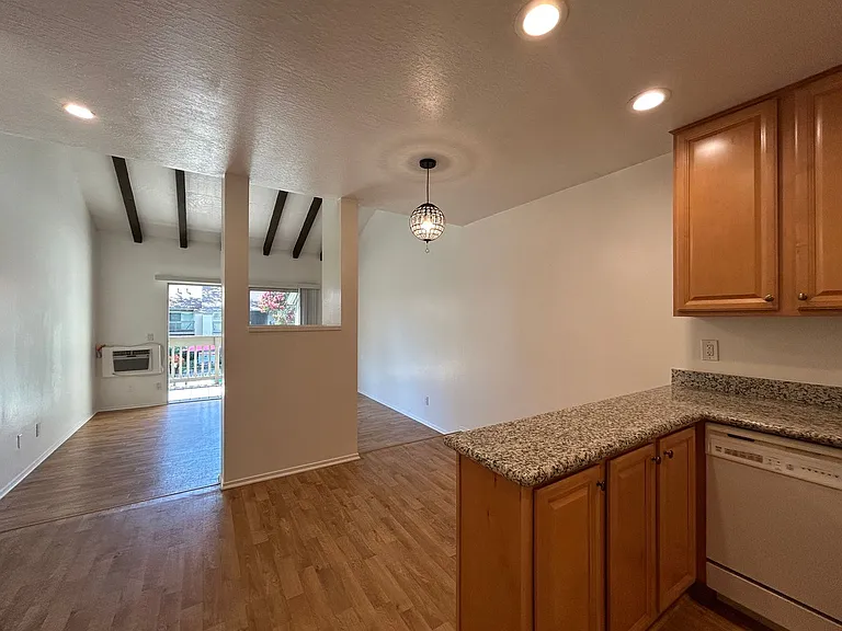 2562 Walnut Blvd #56 — Photo 7
