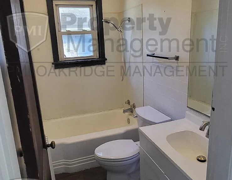 212 S Main St #4 — Photo 9