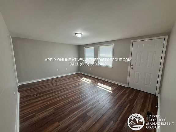 3rd image of 208 Kennerly Rd