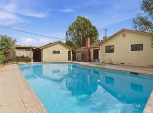 10127 Foothill Blvd, Sylmar, CA 91342