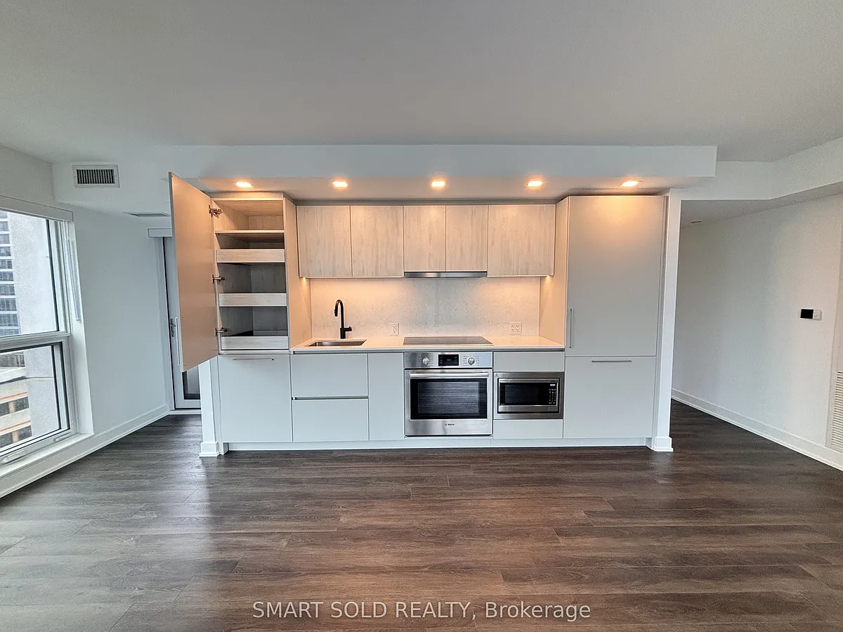 Building Photo - 603 Sherbourne St #1402