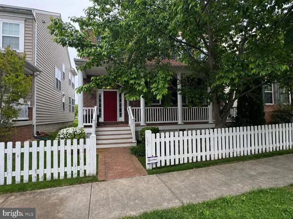 23037 Spicebush Dr, Clarksburg, MD 20871