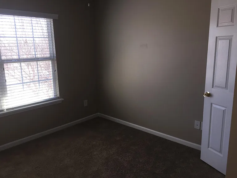10143 Ballyclare Ct — Photo 12