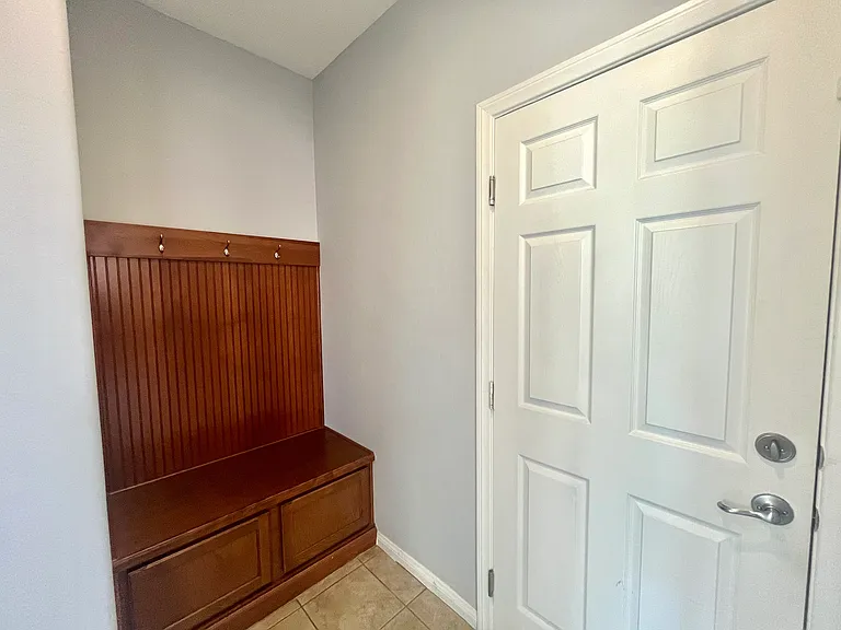 576 Glassford Ct — Photo 18