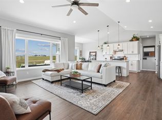 2776 Creekview Trl, Palo, IA 52324